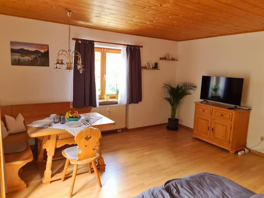 Ruhige Ferienwohnung In Bad Toelz Exterior foto